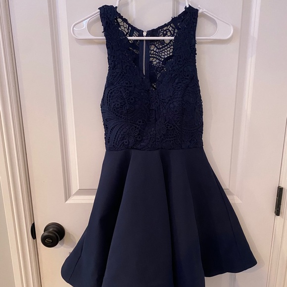 Navy Detailed Lace Dress - Picture 2 of 2